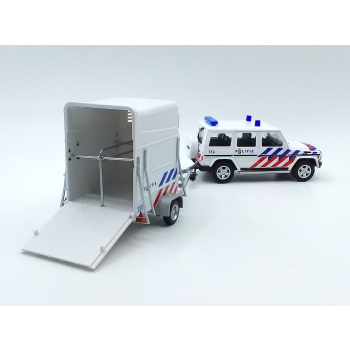 Mercedes-Benz G-class + przyczepa na konie Netherlands Police - skala 1:43 - Cararama